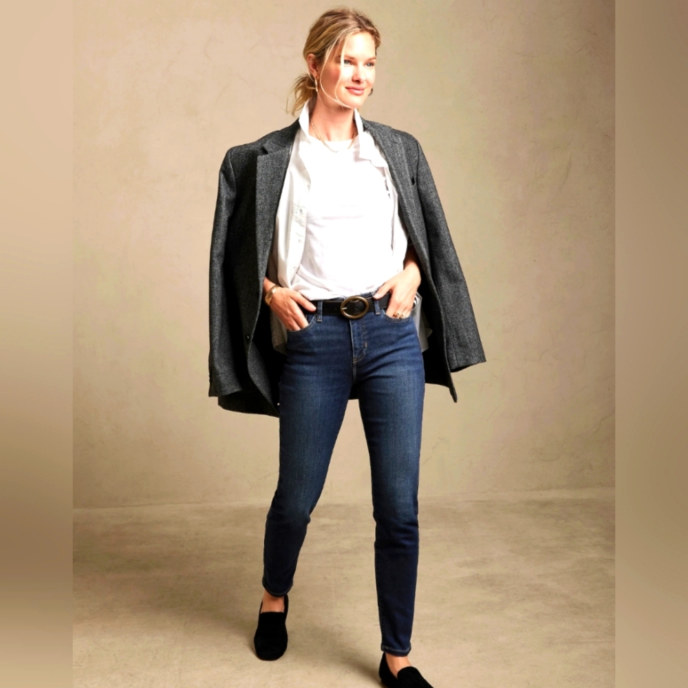 Banana Republic dark wash skinny jeans